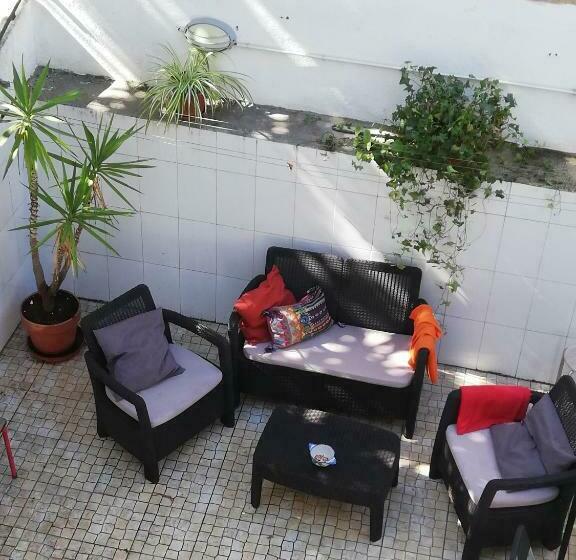 پانسیون Divine House Of Graça