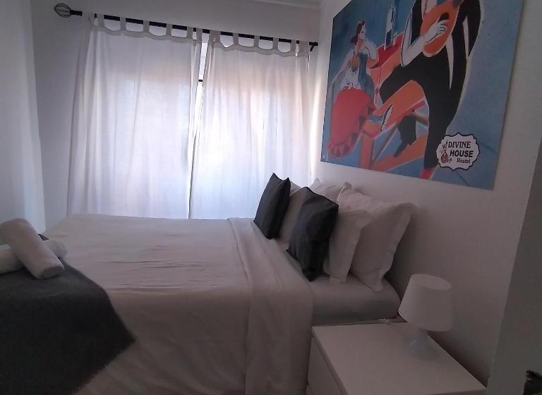 پانسیون Divine House Of Graça