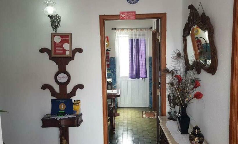 پانسیون Dona Julia