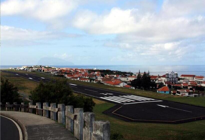 پانسیون Dona Julia