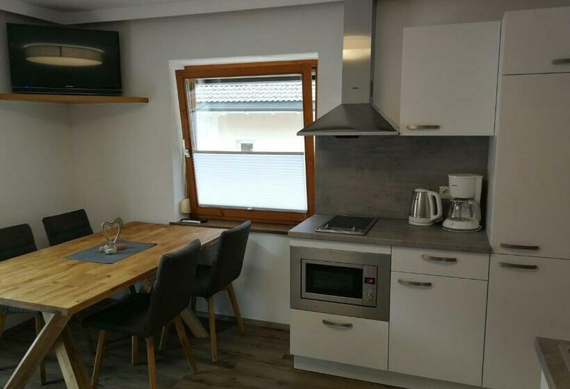 بنسيون Haus Wildauer