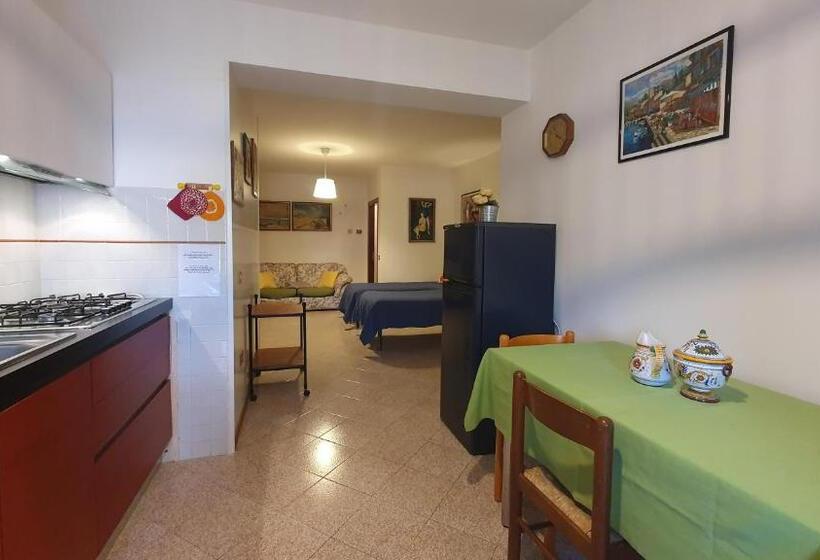 ペンション Le Casette Di Civitella La Casa Di Nonna Giulia