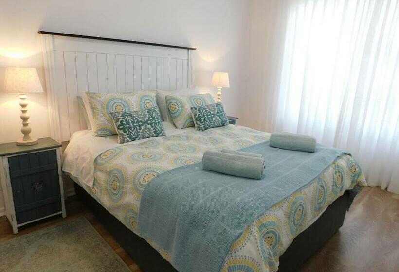 Пансион Rivertides Self Catering Guest House