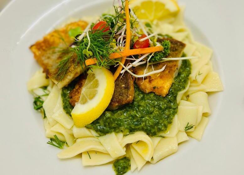 Traditionsgasthaus Goldener Löwe Riesa Restaurant & Pension