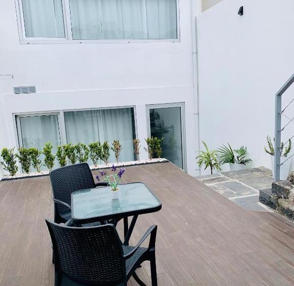 פנסיון Urban Apart   Azores