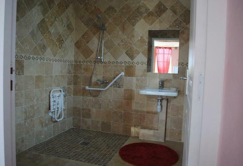 Bed and Breakfast Domaine De La Poyat