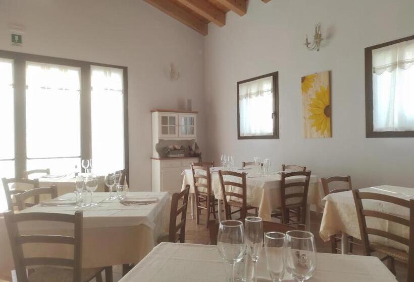 مبيت وإفطار Agriturismo Honey Farm