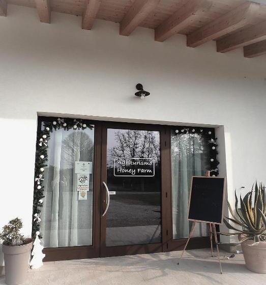 مبيت وإفطار Agriturismo Honey Farm