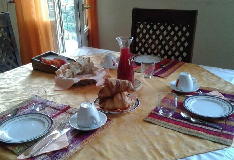 مبيت وإفطار Cà Pinotta