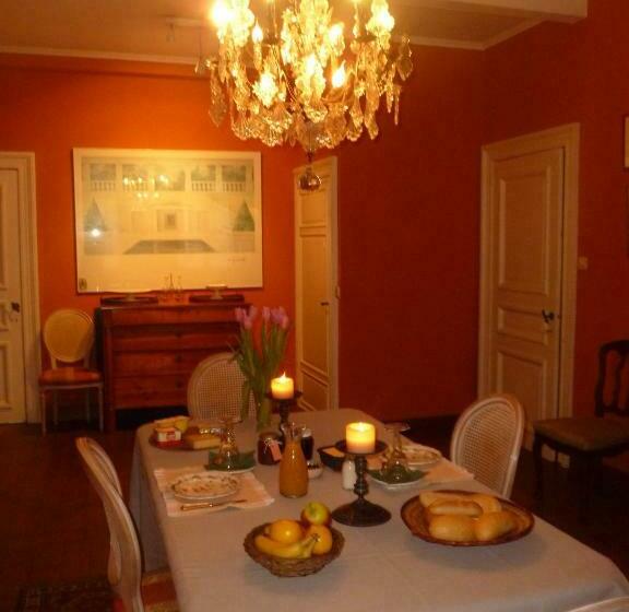 住宿加早餐  Chambre D Hôtes Les Augustins   Parking Sécurisé   Borne De Recharge