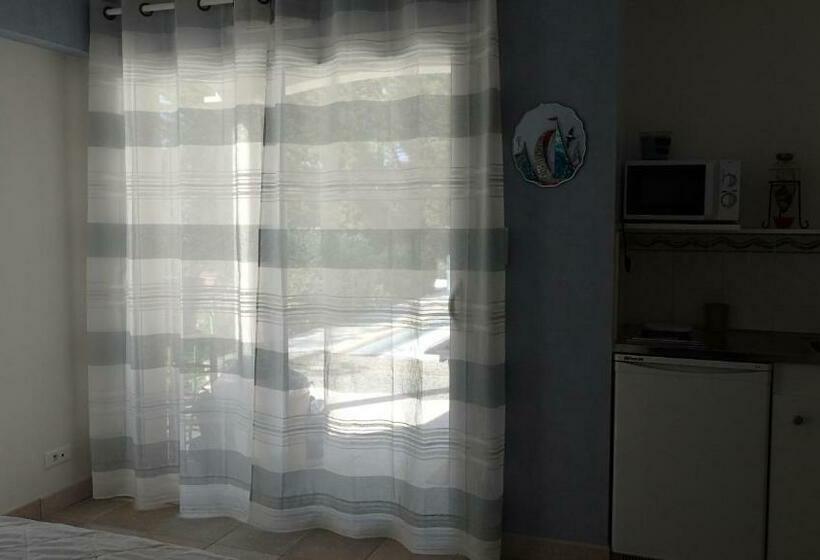 مبيت وإفطار Chambre Dans La Pinède