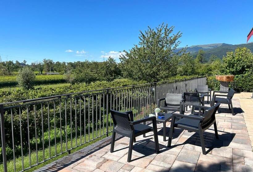 ベッドアンドブレックファースト Country House La Montagnola