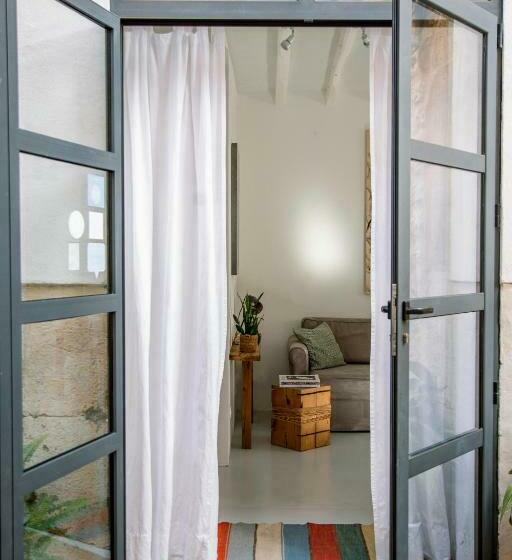 تختخواب و صبحانه Ecocirer Guest House