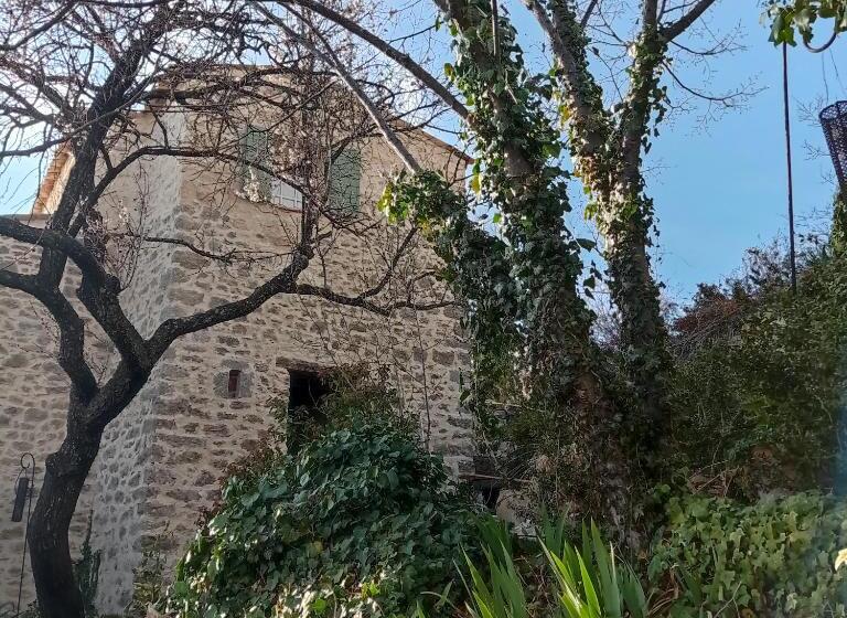 צימר La Fontaine