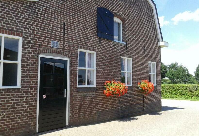 住宿加早餐  Langs De Maas