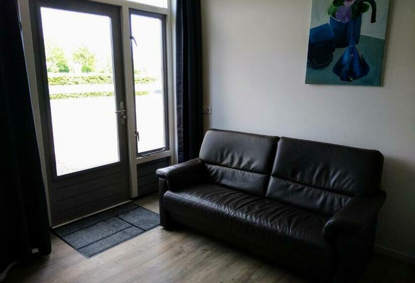 住宿加早餐  Langs De Maas