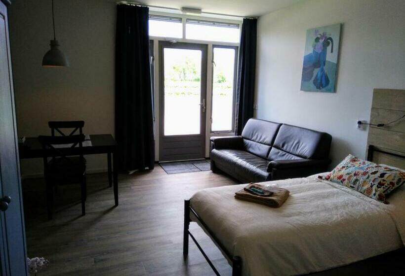 住宿加早餐  Langs De Maas