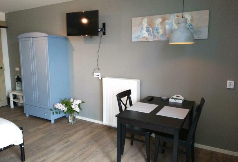 住宿加早餐  Langs De Maas