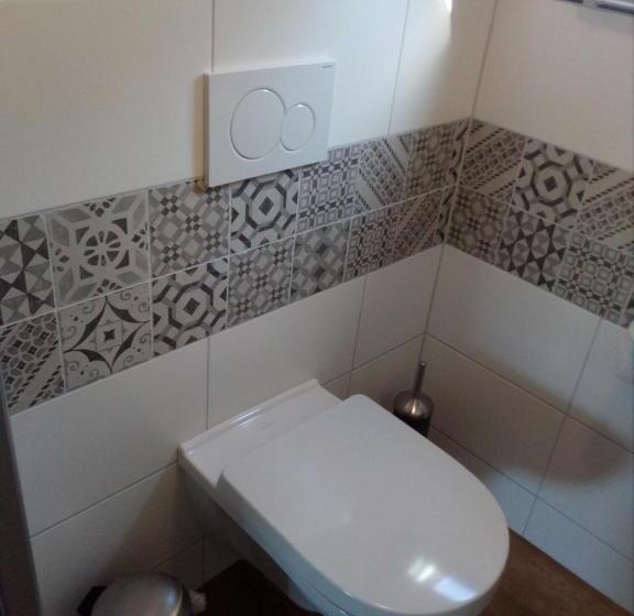 住宿加早餐  Langs De Maas