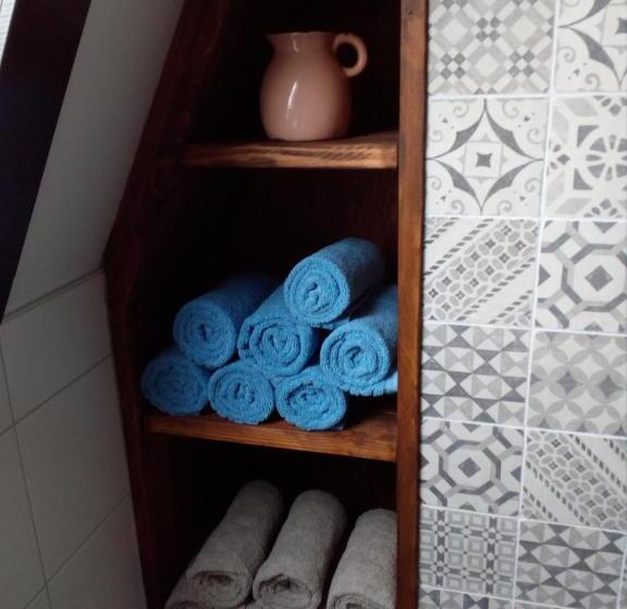 住宿加早餐  Langs De Maas