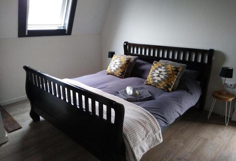 住宿加早餐  Langs De Maas