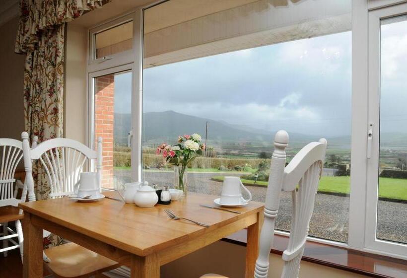 مبيت وإفطار Short Strand Dingle