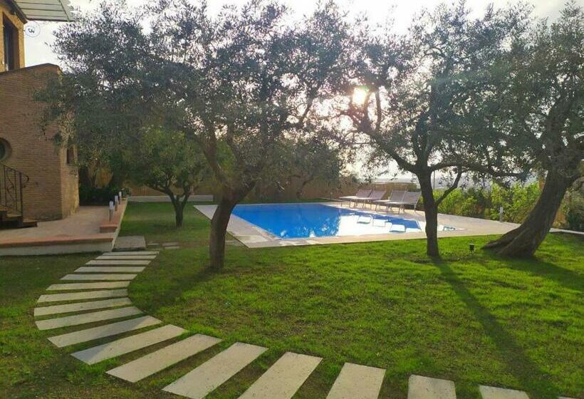 مبيت وإفطار Villa C Luxury Estate