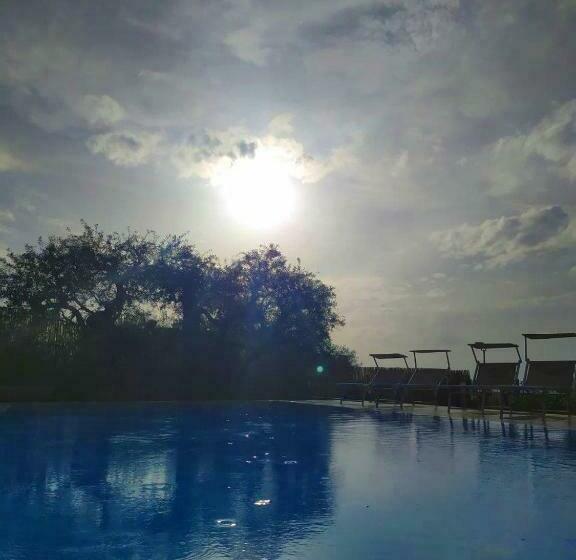 مبيت وإفطار Villa C Luxury Estate