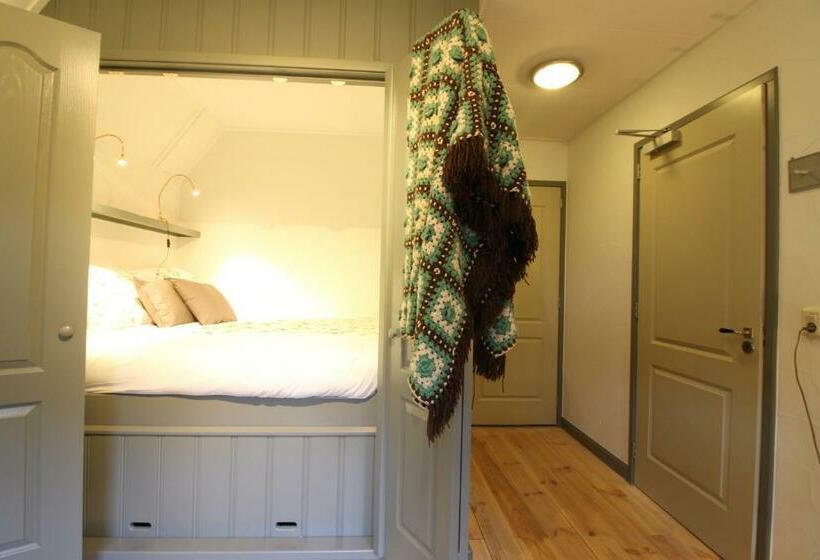 Bed & Breakfast De Roos