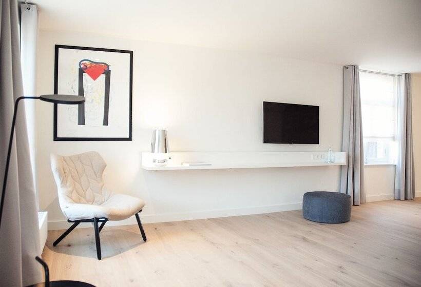 ホテル Maison Village