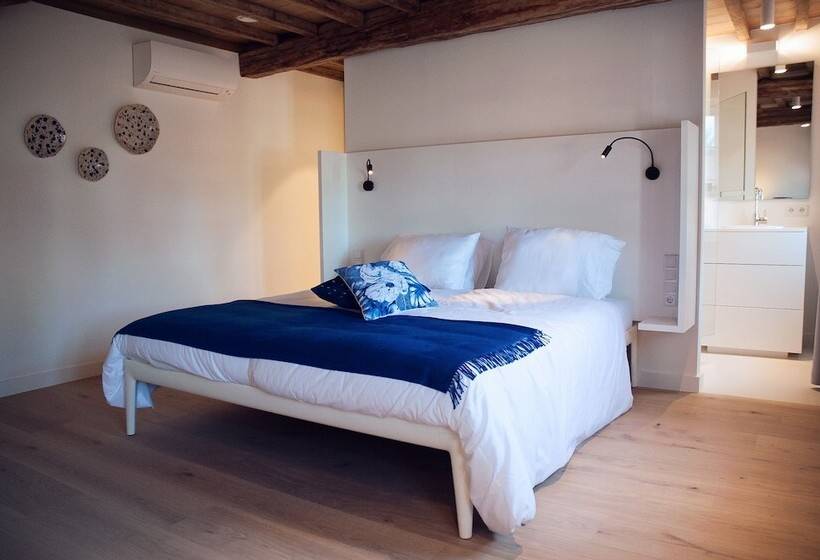 ホテル Maison Village