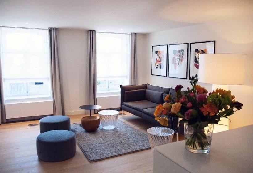 ホテル Maison Village