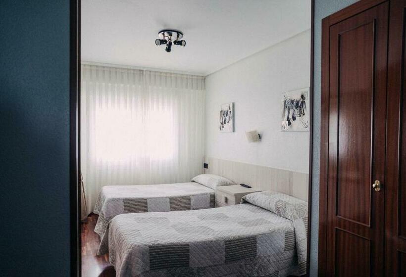 Pensión Amaia H Vi 00348