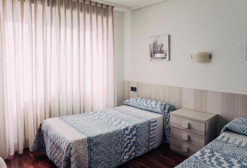 Pensión Amaia H Vi 00348