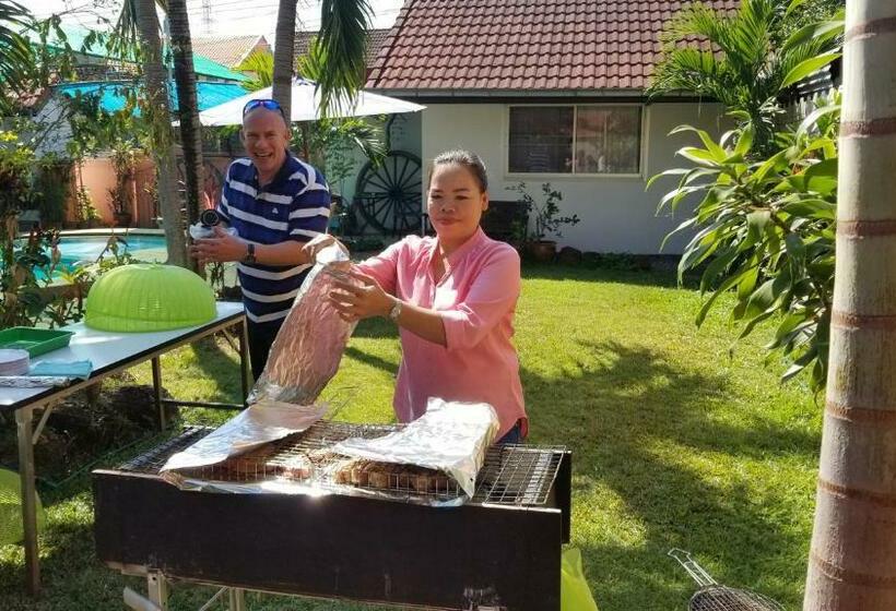 بنسيون Bamboo Garden