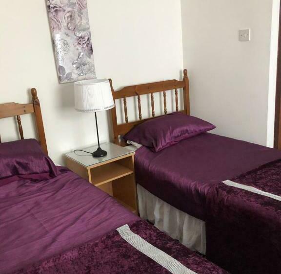 بنسيون Brown S Guest House
