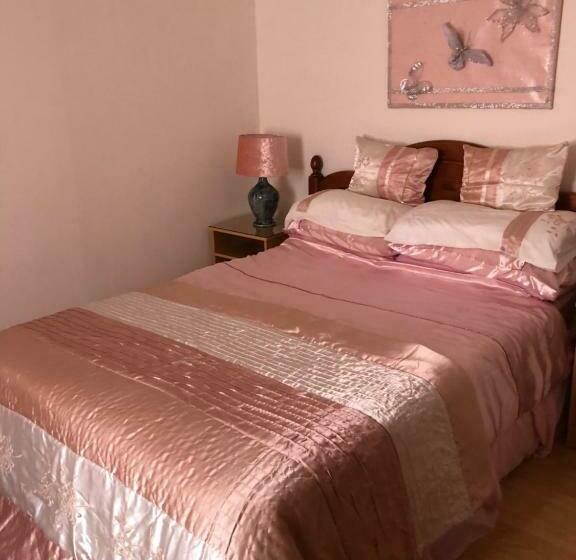 بنسيون Brown S Guest House