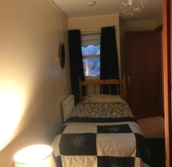بنسيون Brown S Guest House
