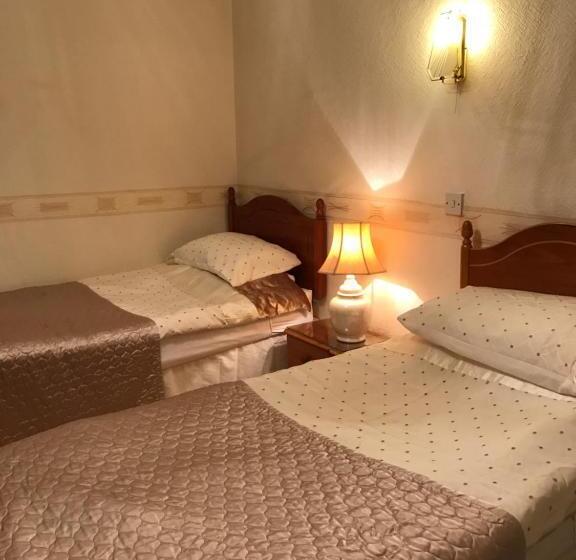 بنسيون Brown S Guest House