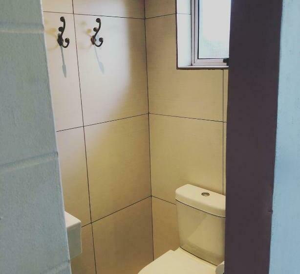 פנסיון Chives Cottage