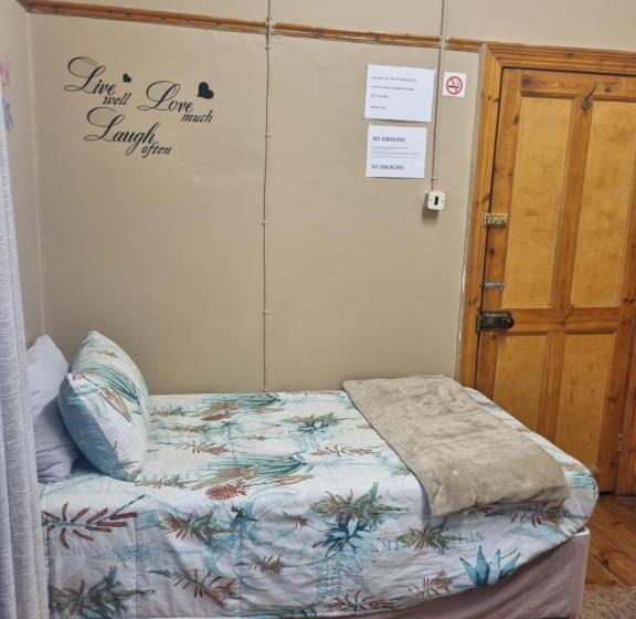 ペンション Jalome Guesthouse