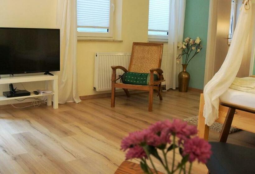 פנסיון Karuna Haus