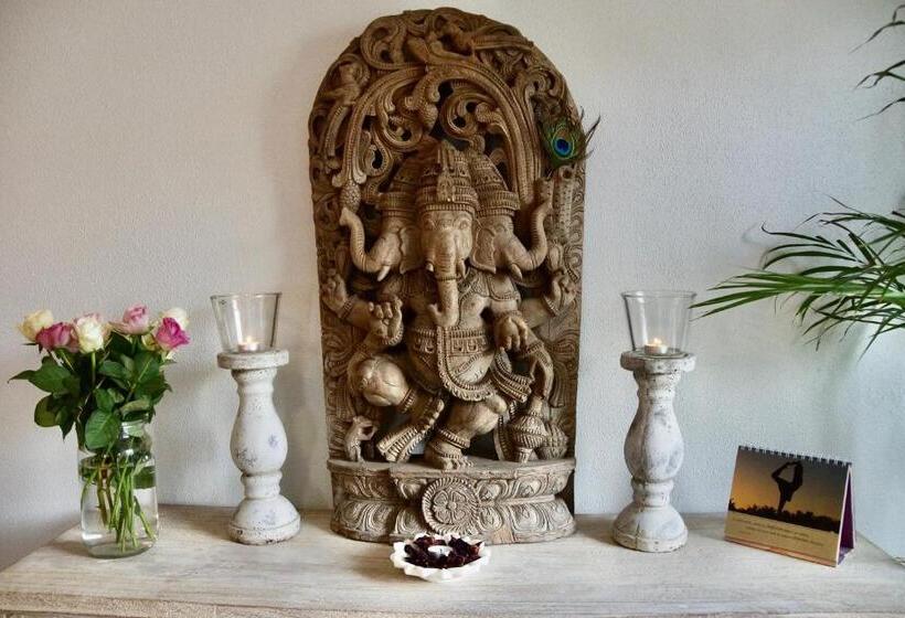 פנסיון Karuna Haus