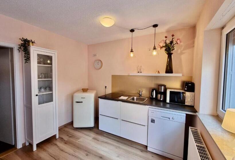 פנסיון Karuna Haus