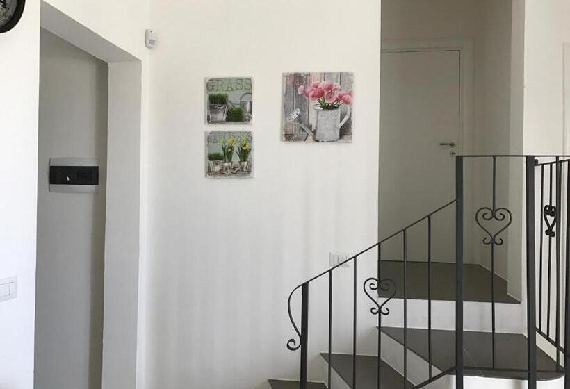 פנסיון La Maison De Gabrielè