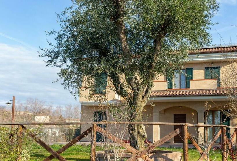 ペンション La Merlana Affittacamere