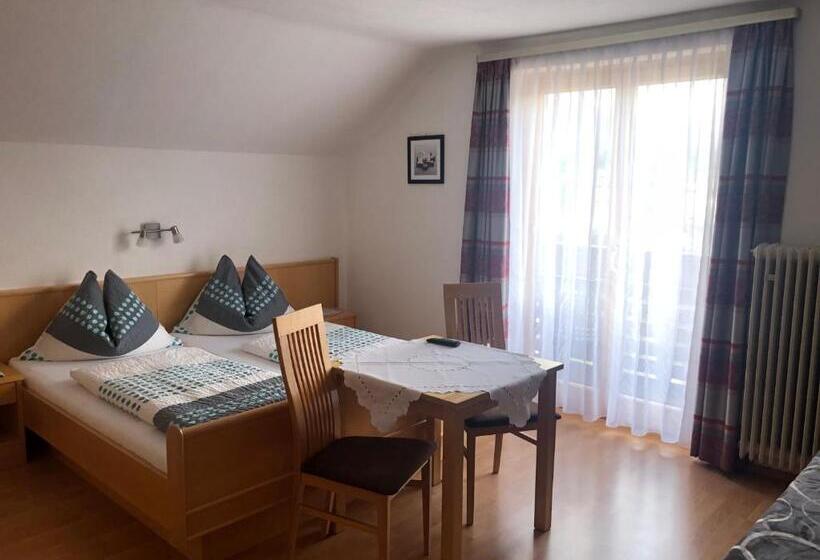 פנסיון Lasserhof