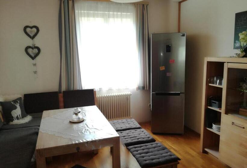 פנסיון Lasserhof