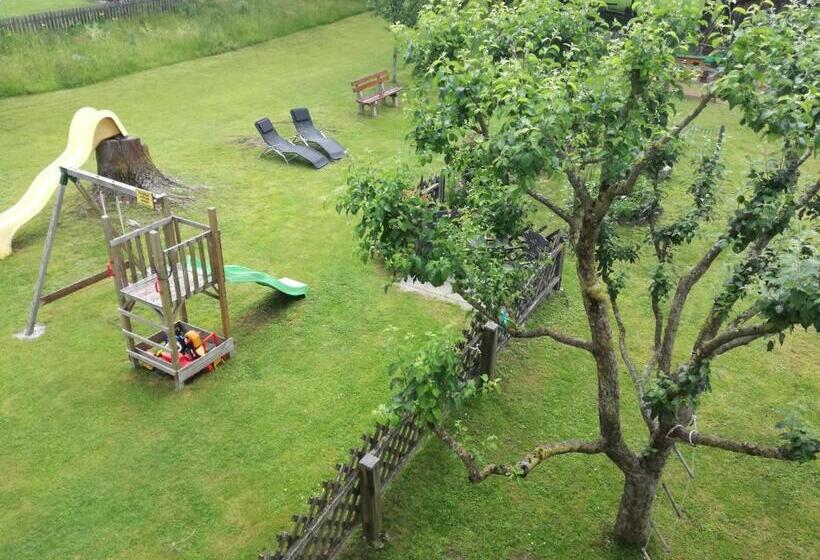 פנסיון Lasserhof