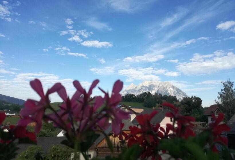 פנסיון Lasserhof